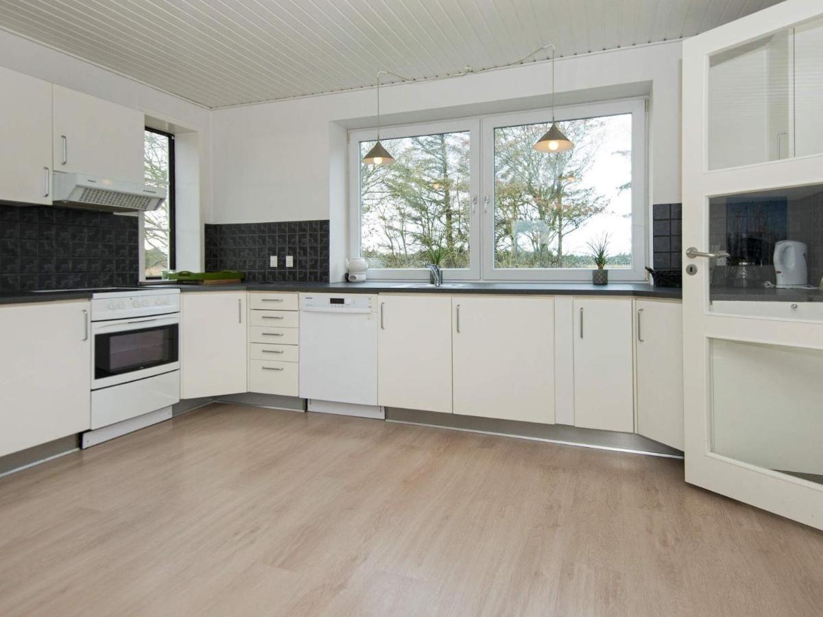 10 Person Holiday Home In R M Bolilmark Luaran gambar